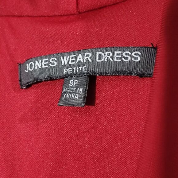 Jones Wear Dress (8p) Red day to dinner flowy dress - Picture 4 of 5
